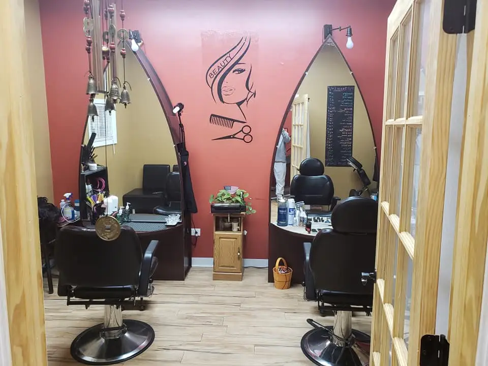 43325176_1366878536776493_8409115055794159616_n